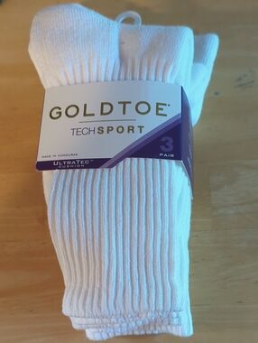 Gold Toe White Tech Sport Crew Socks - 3 Pair Pack